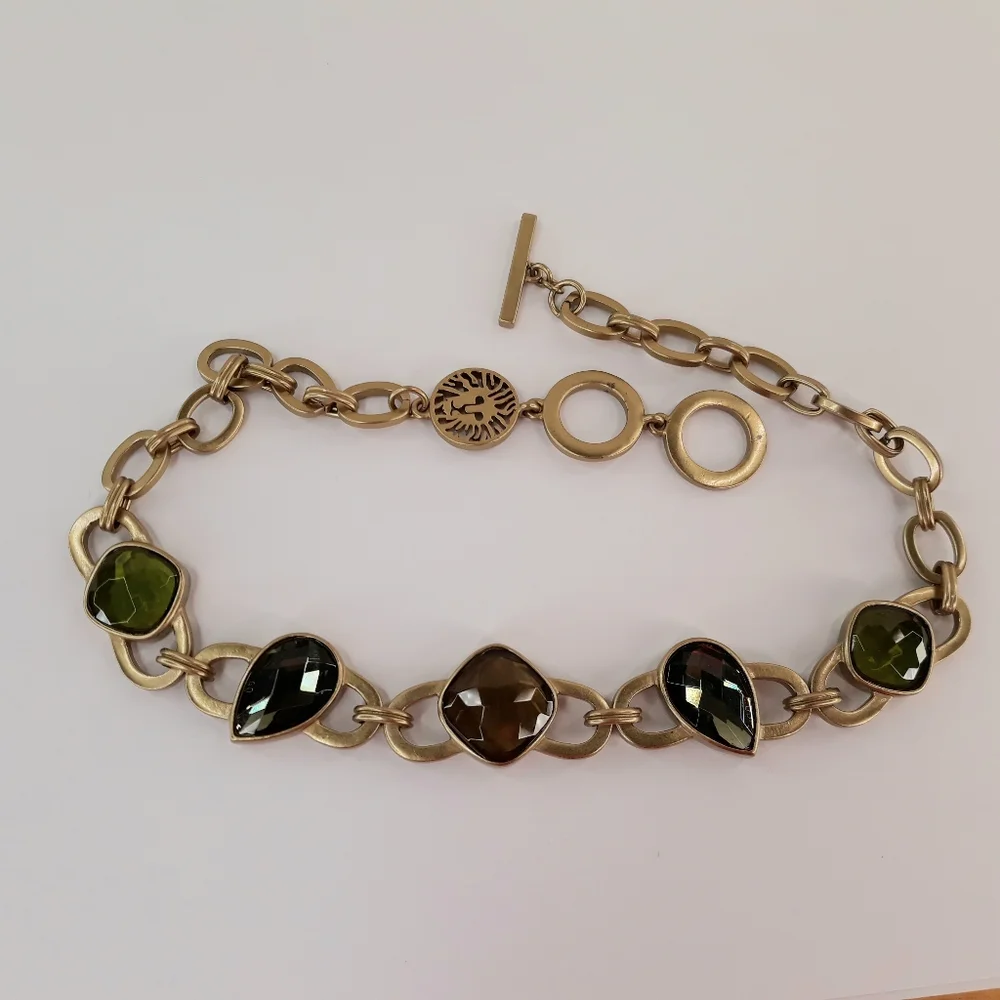 Anne Klein Vintage Mogul Heavy Brushed Satin Gold Tone Lucite Jewels Necklace - Picture 3 of 12